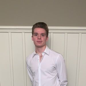 Meet your Posher, Troy